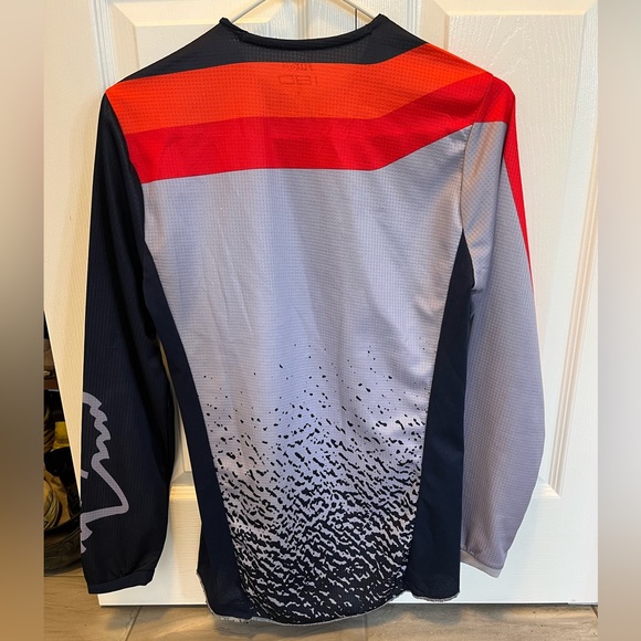 Fox Women’s motocross shirt size small - Picture 2 of 3